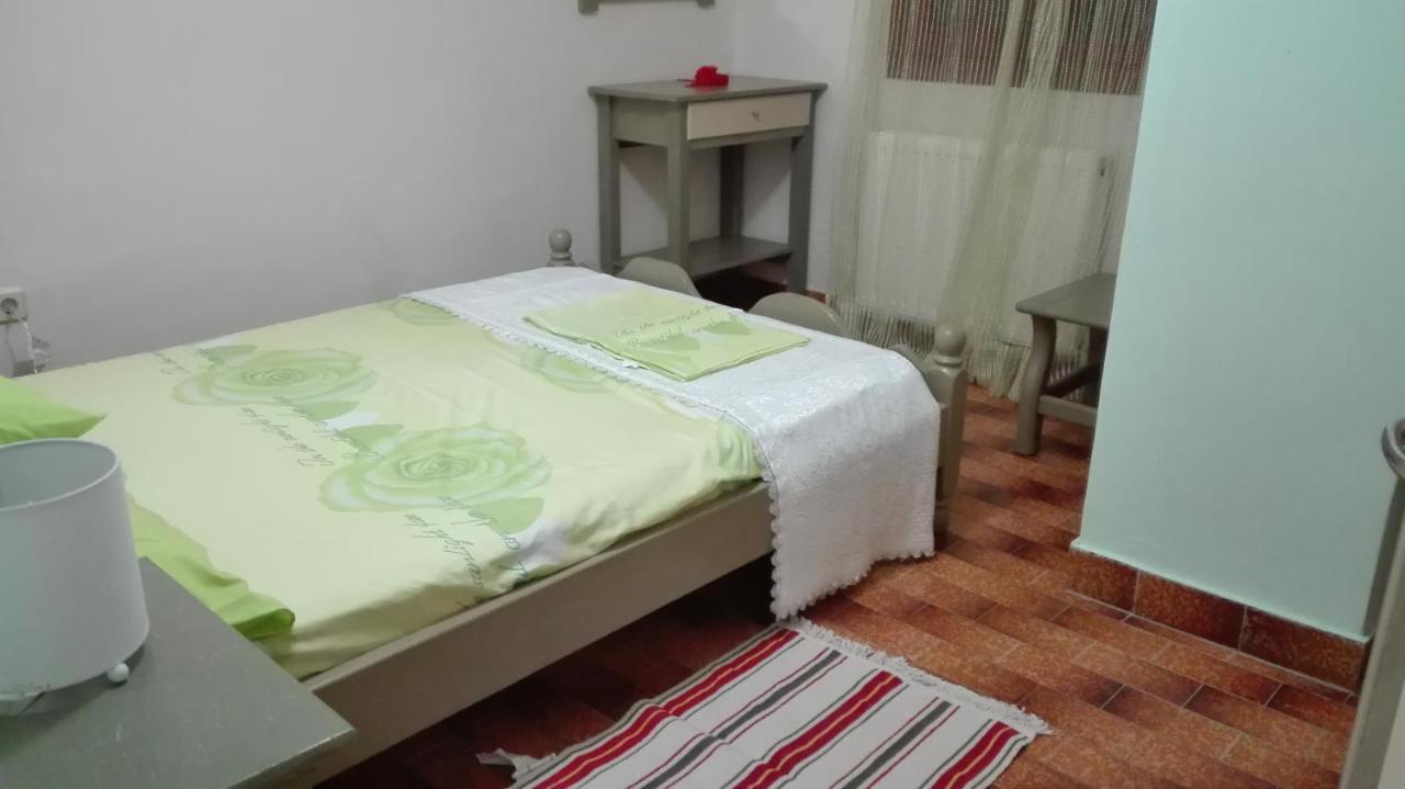 Nefele'S Apartments Ипсос Екстериор снимка