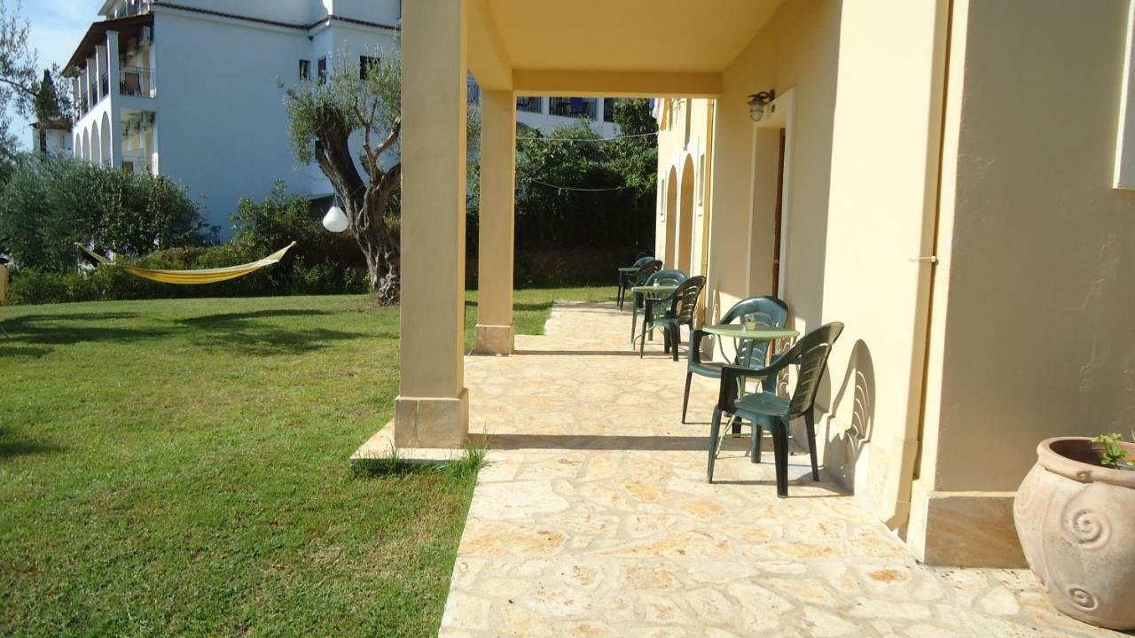 Nefele'S Apartments Ипсос Екстериор снимка